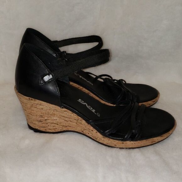 Teva Riviera Black Leather Strappy Sandals - Picture 1 of 8